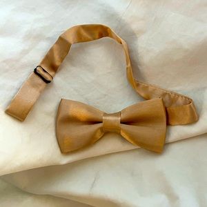 (3/$15) 🌟 Boys Bow Tie